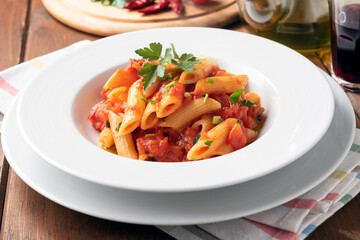 Penne all'arrabbiata, piatto della tradizionale Cucina Italiana 