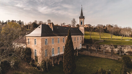 Obraz premium prieuré de saint-lézer neutre 2