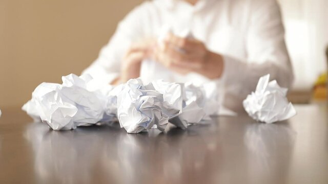 hand with paper