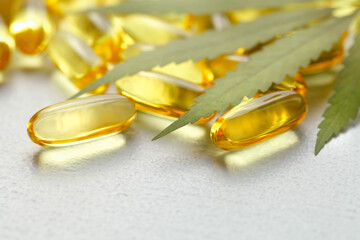 Cannabis CBD Tablets, Hemp CBD Oil Gelatin Capsules, Edible Organic Food Supplements