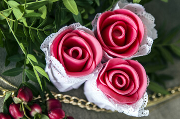 сake in the form of a rose