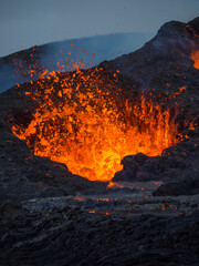 Vulkan in Island Vulkanausbruch mit Lava