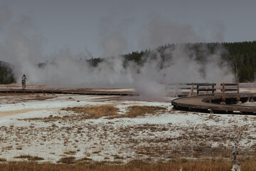 hot springs in Yellowstone national park