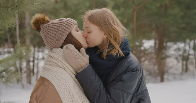 Two lesbians Two lesbians are hugging Two lesbians are kissing Resting outdoor The girls are kissing Lgbtq