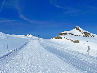 Glacier Walk - Marked glacier trail from Scex Rouge station to Quille du Diable (Travel destination...