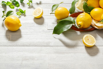 レモン　爽やかなフルーツと植物の背景