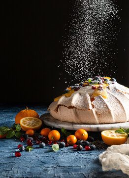 Pavlova with Powdered Sugar