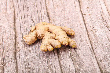 Natural organic raw ginger root