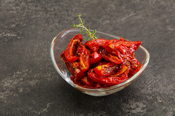 Sun-dried tomato in olive oil