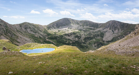 Montée des Lacs de Prals