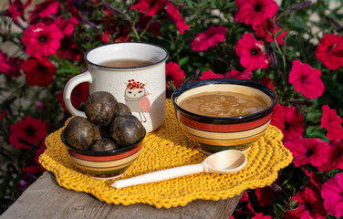 tea, propolis and honey