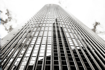 Fototapeta premium Frankfurt am Main, Hochhaus, Büro, Business, Glasfassade, Arbeiten, Modern, Skyline, Schwarz weiß