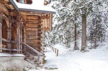 Piękny zimowy widok na panoramę gór Tatry © mirame111