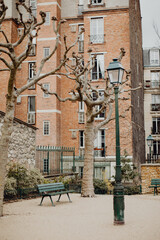 Obraz premium Joli jardin parisien