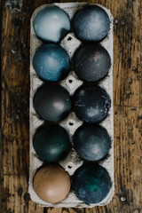 Easter eggs with rust, dark ester eggs, original colors for Easter eggs, brown eggs, painting eggs to order, eggs with scratches