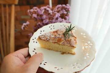 almond cake, cake or vanilla cake with almond topping
