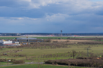 Teleblick auf den BER Flughafen