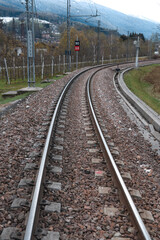 Fototapeta na wymiar rotaie ferrovia treno binari viaggiare treni 