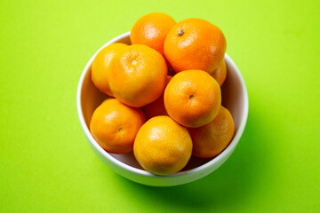 bowl of oranges