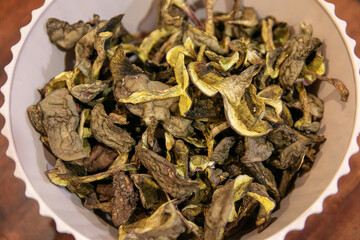 dried mushrooms, mushrooms, veganism, vegetarian food, lean food, mushroom harvesting