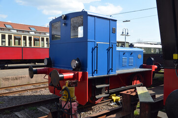 Rangierlock blau Eisenbahn Oldtimer