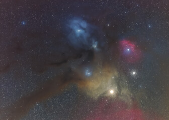 アンタレス周辺のカラフルな星雲