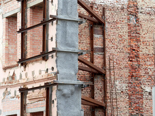 Strengthening and restoration of old building walls