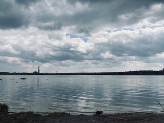 Obraz premium clouds over the river