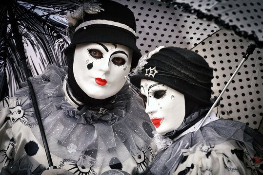 Duo of characters from a Venetian carnival
