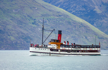 Steamboat at Lake Wakatipu