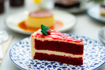 Raspberry cake