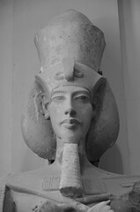 STATUE DU PHARAON AKHENATON