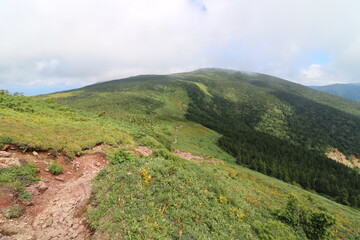 Fototapeta premium 福島県の裏磐梯の西大顚から西吾妻山の登山 