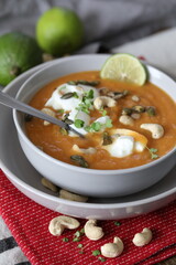 Fennel and carrot soup with peanut butter (krem z fenkuła i marchwii z masłem orzechowym )