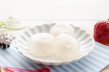 ヨーグルト餡のわらび餅