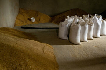 production of combined pelleted animal feed from herbal ingredients