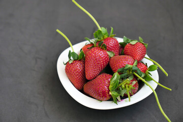 consumption of strawberry fruit and human health,