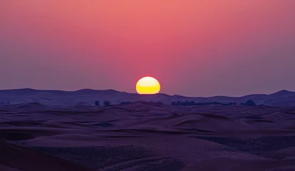 Shot of Dubai at sunset © Mohammad Eid/Wirestock