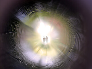 Near Death Experience - Expérience de mort imminente, le tunnel de lumière