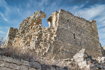 Ruinas muralla castillo medieval de Trigueros del Valle en la provincia de Valladolid