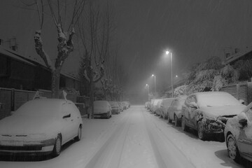 Calle nevada en Moralzarzal por efecto de tormenta Filomena