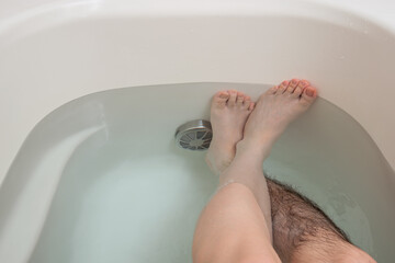 メンズ　脚脱毛　before & afterイメージ　片脚のみ