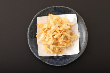 白魚の唐揚げ