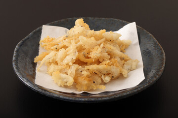 白魚の唐揚げ