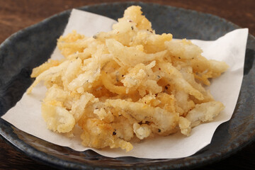 白魚の唐揚げ