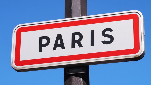 Paris, panneau de signalisation d&rsquo;entr&eacute;e d'agglom&eacute;ration, &agrave; l'entr&eacute;e de la ville (France)