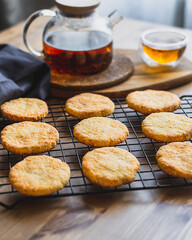 healthy keto cookies with coconut