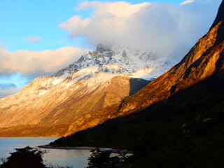 Fototapeta na wymiar Torres del Paine mountains