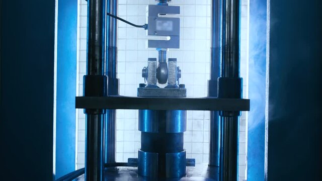 Industrial pressing machine testing rubber material 4K