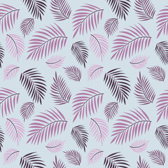 Egzotyczne palmowe liście w odcieniach fioletu. Powtarzalny wzór złożony z liści tropikalnej rośliny na jasnym błękitnym tle.